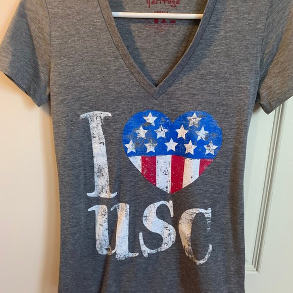 Heritage Tops - I Heart USC T-Shirt in Women's Small